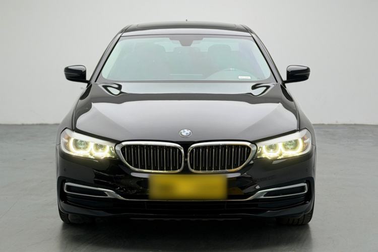 Used BMW 5 Series 2019 Facelifted 525Li Luxury Package Exterior 1