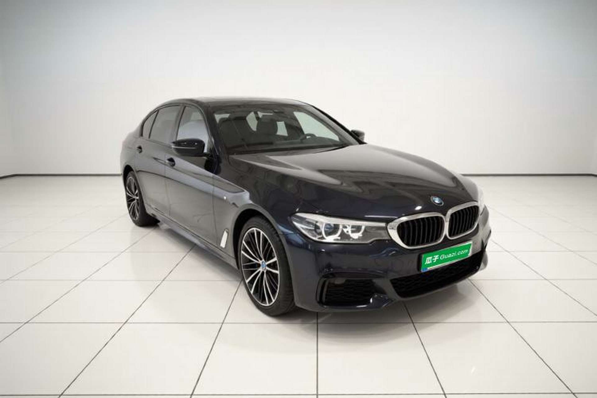 Used BMW 5 Series 2019 Facelifted 530Li Leading Edition M Sport Package Exterior 1