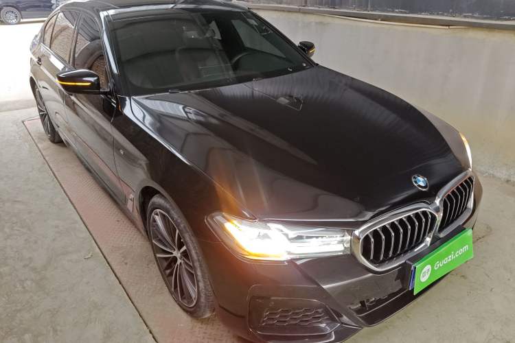 Used BMW 5 Series 2019 Facelifted 530Li xDrive M Sport Package Exterior 1