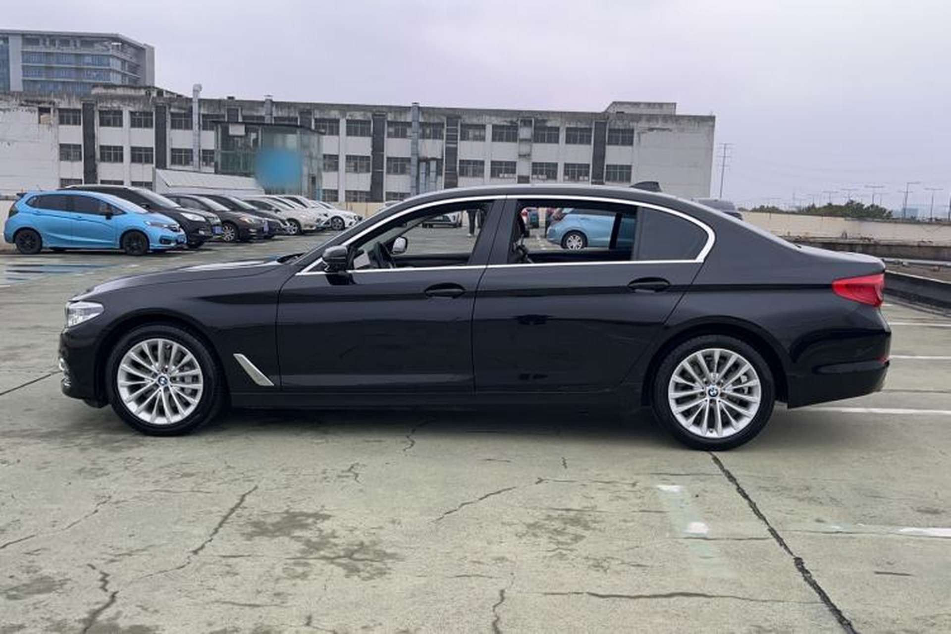 Used BMW 5 Series 2019 Facelifted 530Li Luxury Edition Premium Package Exterior 1