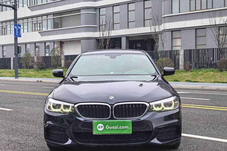 Used BMW 5 Series 2019 Facelifted 530Li Leading Edition M Sport Package Exterior 1