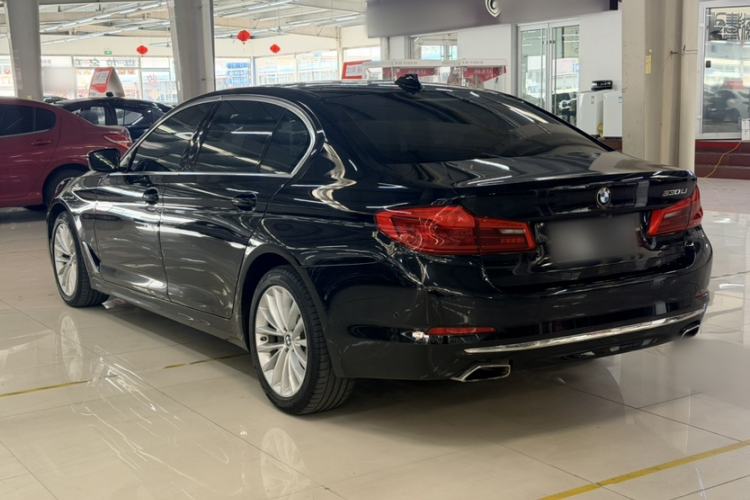 Used BMW 5 Series 2019 Facelifted 530Li Luxury Edition Premium Package Exterior 2