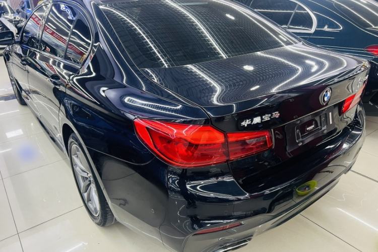 Used BMW 5 Series 2019 525Li M Sport Package Exterior 2