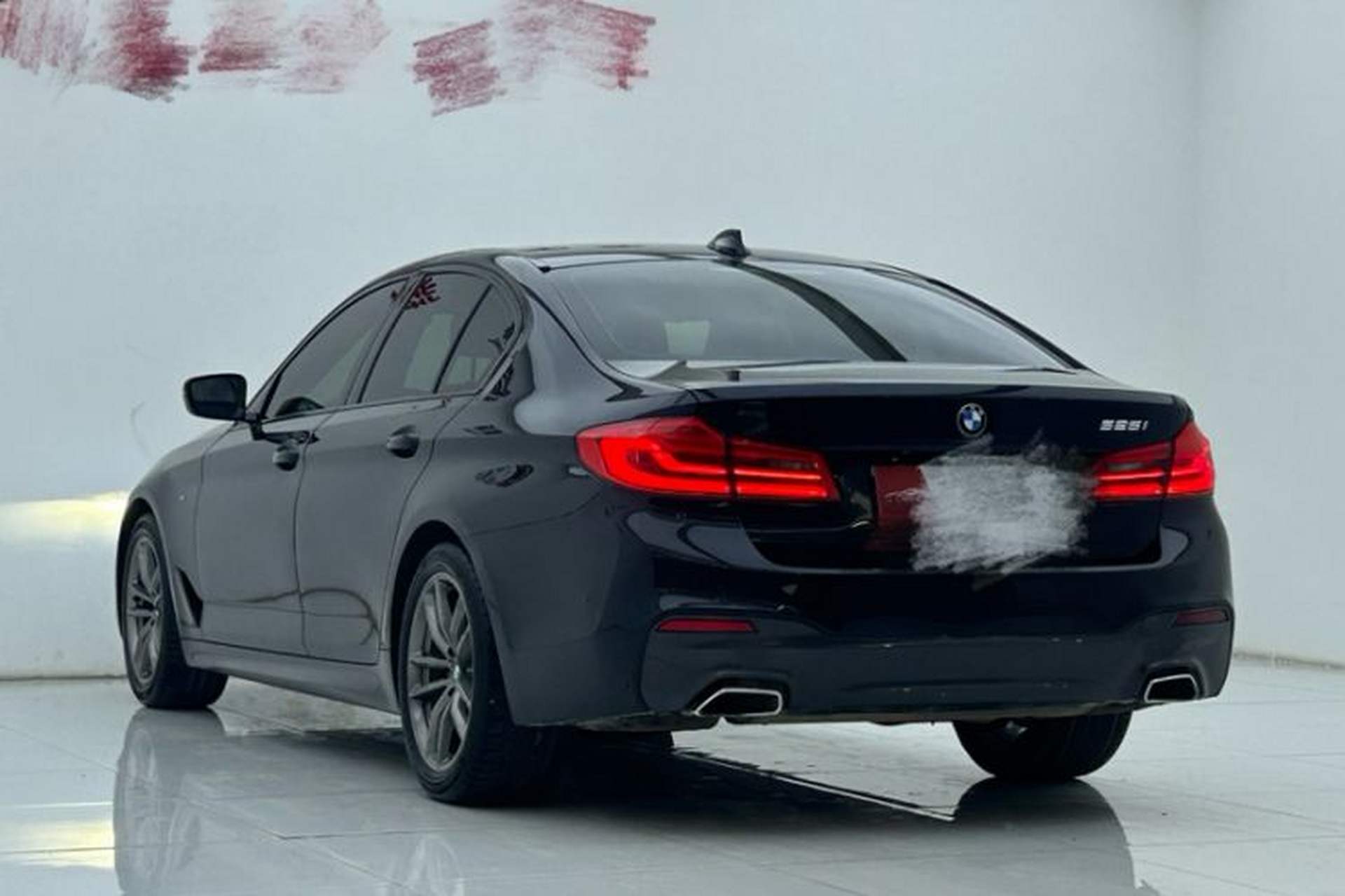 Used BMW 5 Series 2019 525i M Sport Package Exterior 2