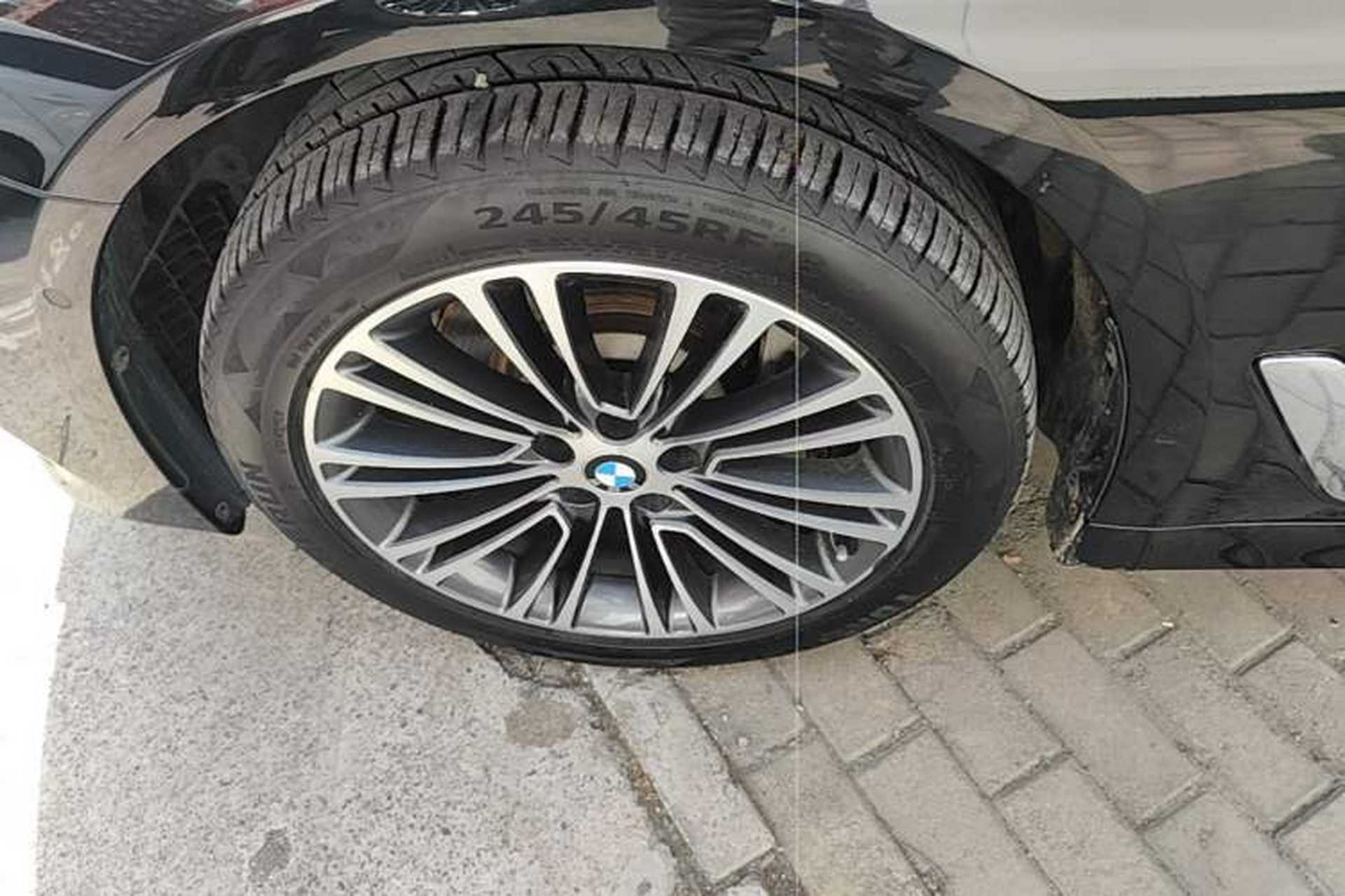 Used BMW 5 Series 2019 530Li Luxury Edition Premium Package Exterior 2