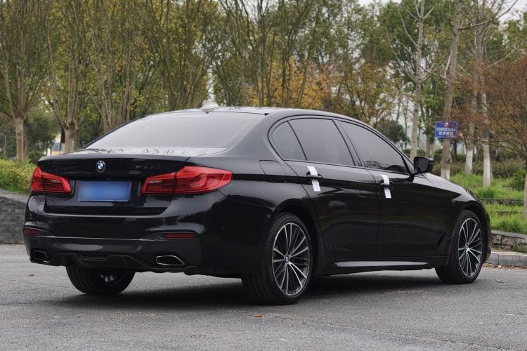 Used BMW 5 Series 2019 Restyled 530Li Luxury Edition M Sport Package Exterior 2