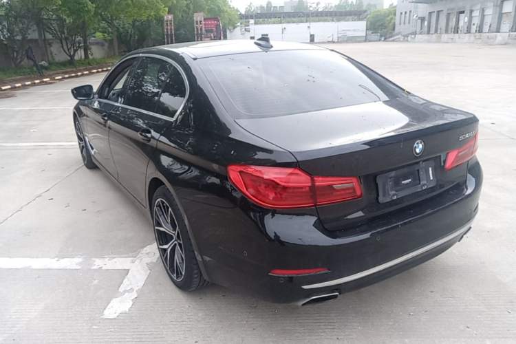 Used BMW 5 Series 2019 Facelifted 530Li Luxury Edition Premium Package Exterior 2