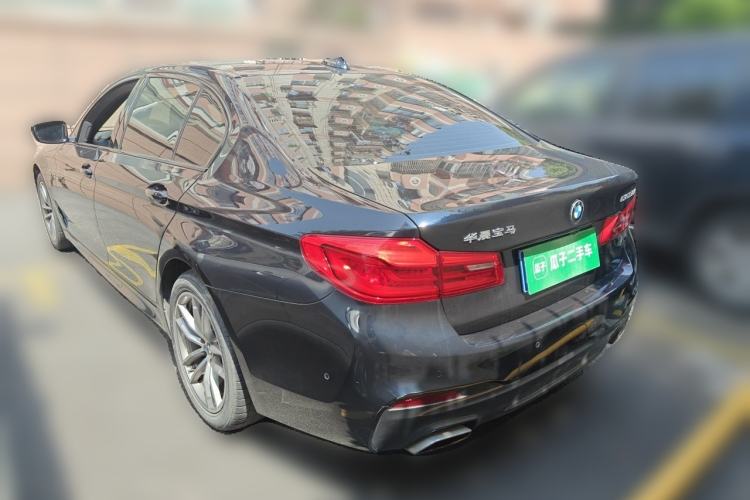 Used BMW 5 Series 2019 525Li M Sport Package Exterior 3
