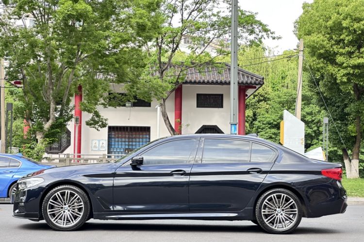 Used BMW 5 Series 2019 530Li Luxury Edition M Sport Package Exterior 4