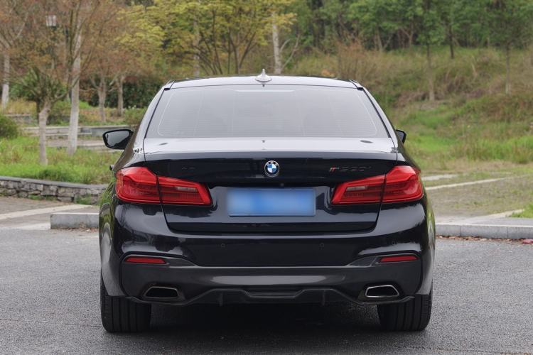 Used BMW 5 Series 2019 Restyled 530Li Luxury Edition M Sport Package Exterior 4