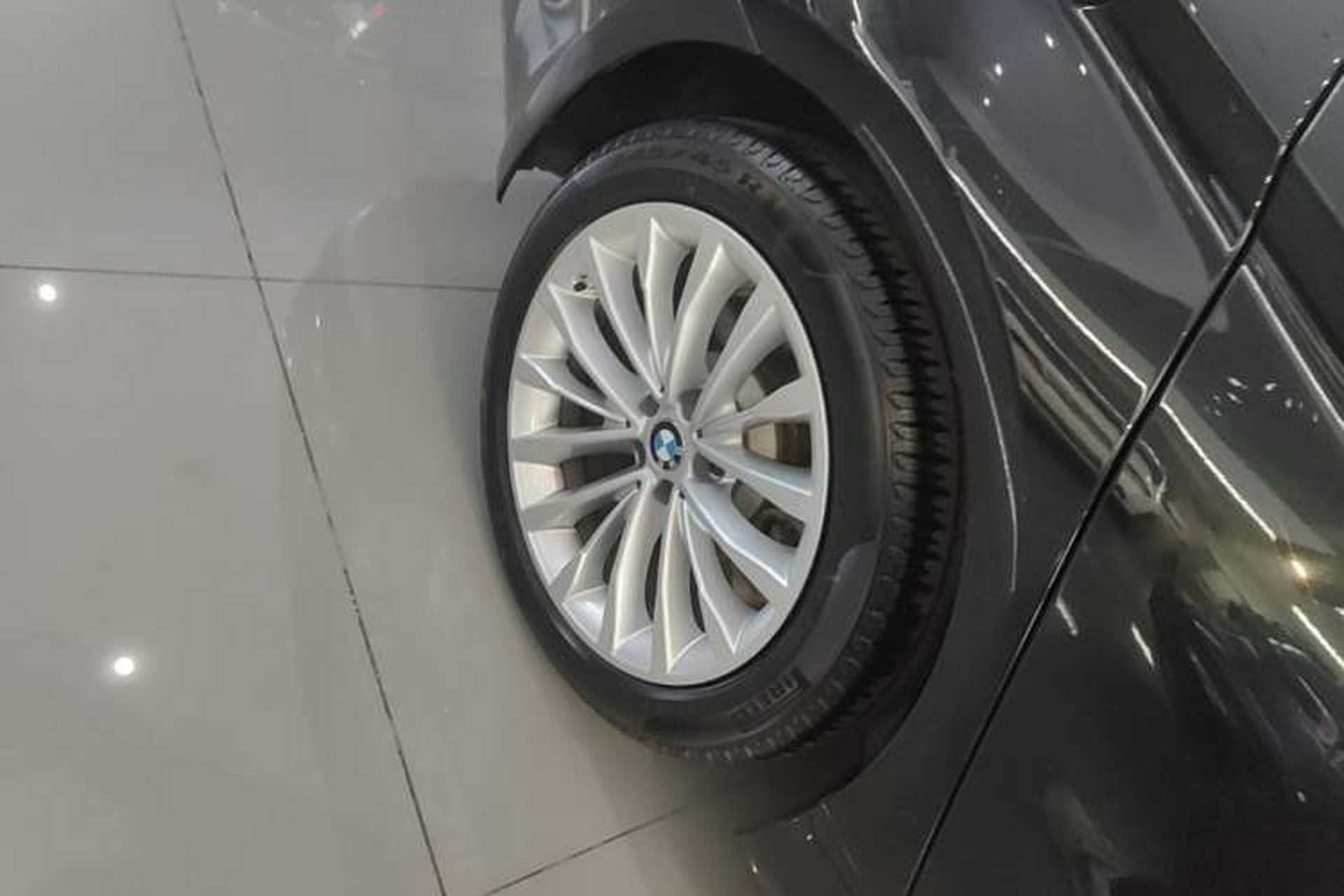Used BMW 5 Series 2019 Facelifted 530Li Luxury Edition Premium Package Exterior 5