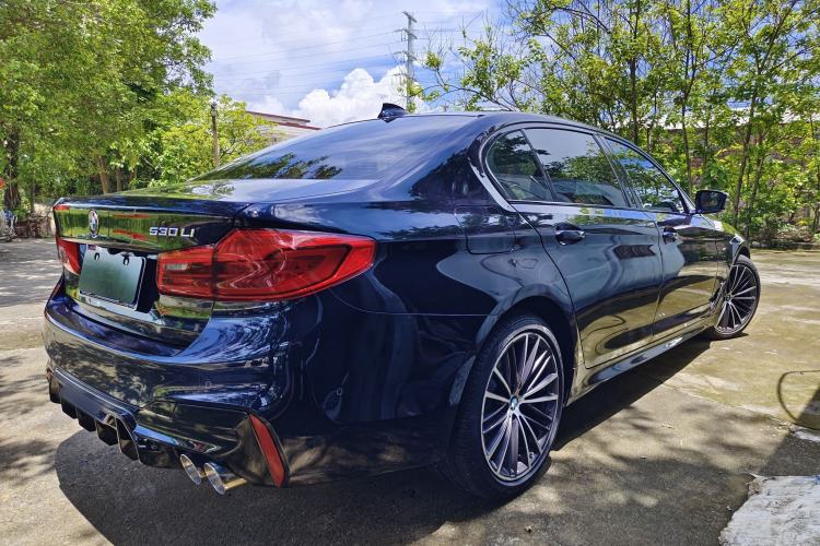 Used BMW 5 Series 2019 Restyled 530Li Luxury Edition M Sport Package Exterior 5