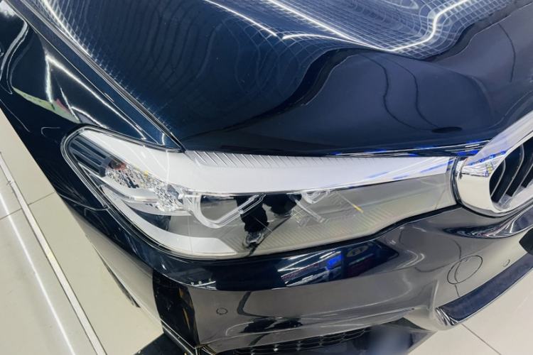 Used BMW 5 Series 2019 525Li M Sport Package Exterior 5