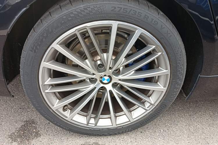 Used BMW 5 Series 2019 Facelifted 530i M Sport Package Exterior 5