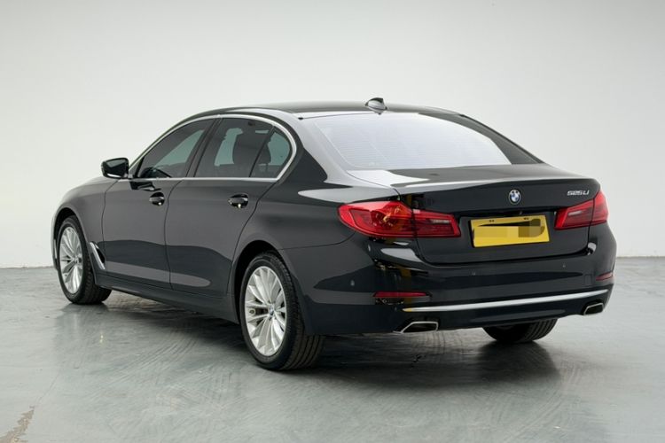 Used BMW 5 Series 2019 Facelifted 525Li Luxury Package Exterior 5