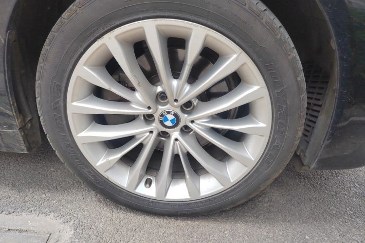 Used BMW 5 Series 2019 525Li Luxury Package Exterior 7