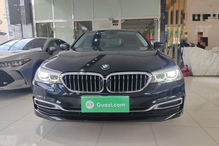 Used BMW 5 Series 2019 Facelifted 525Li Luxury Package Front