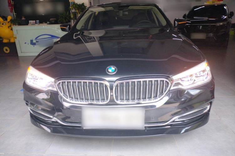 Used BMW 5 Series 2019 Facelifted 530Li Luxury Edition Premium Package Front