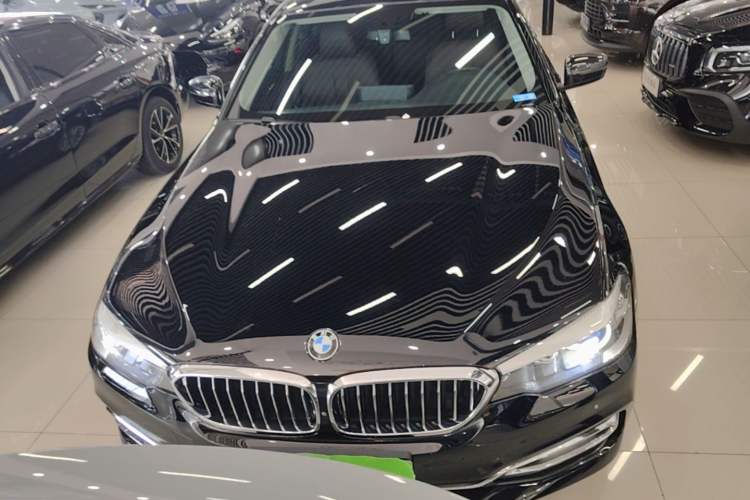 Used BMW 5 Series 2019 525Li Luxury Package Front