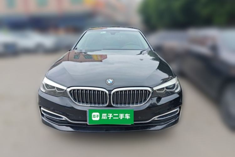 Used BMW 5 Series 2019 Facelifted 525Li Luxury Package Front