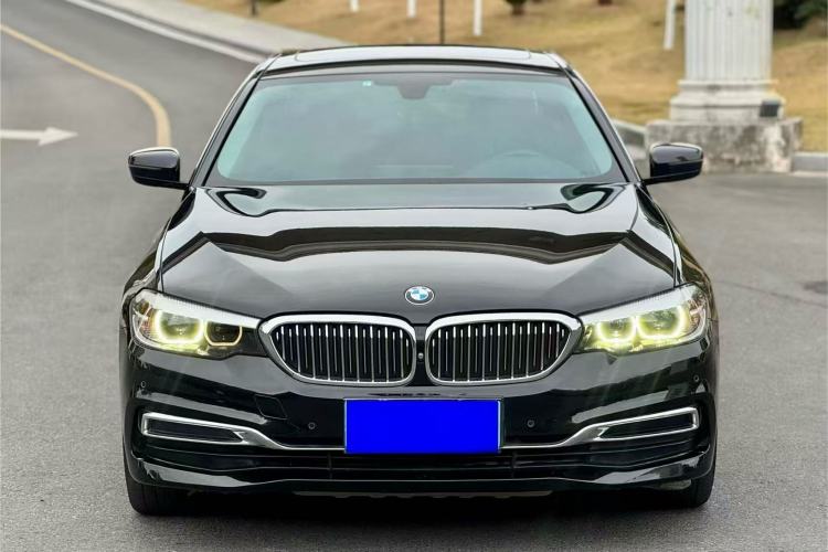 Used BMW 5 Series 2019 Facelifted 525Li Luxury Package Front