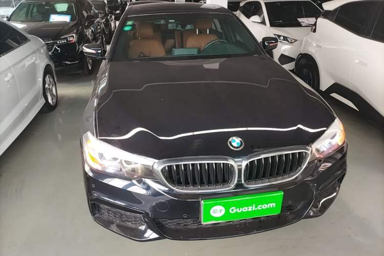 Used BMW 5 Series 2019 Facelifted 530Li Leading Edition M Sport Package Front