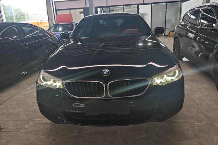 Used BMW 5 Series 2019 Facelifted 530Li Leading Edition M Sport Package Front