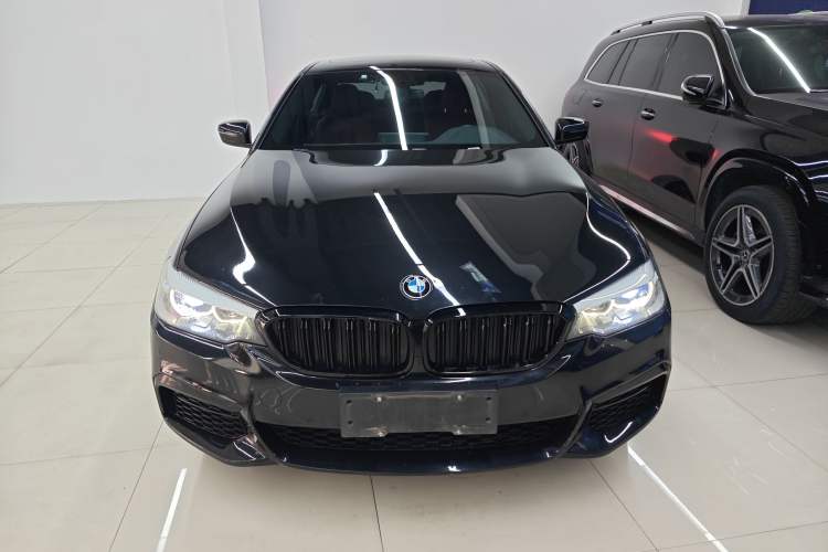 Used BMW 5 Series 2019 Facelifted 530Li Leading Edition M Sport Package Front