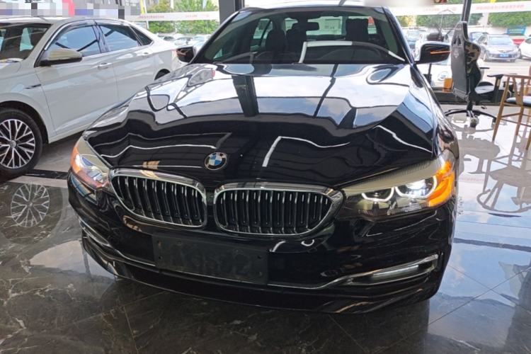 Used BMW 5 Series 2019 525Li Luxury Package Front