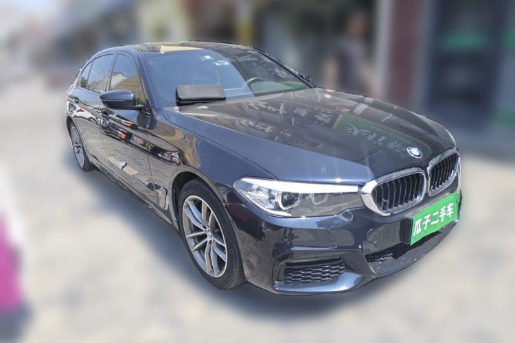 Used BMW 5 Series 2019 525Li M Sport Package Front Right 45 Deg