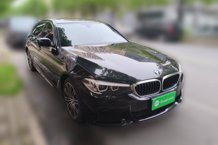 Used BMW 5 Series 2019 Restyled 525Li M Sport Package Front Right 45 Deg