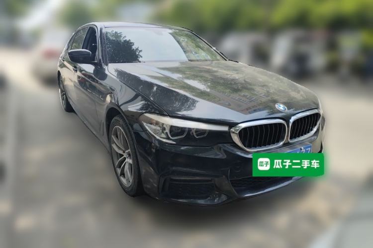 Used BMW 5 Series 2019 525Li M Sport Package Front Right 45 Deg