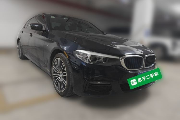 Used BMW 5 Series 2019 530Li Leading Model M Sport Package Front Right 45 Deg