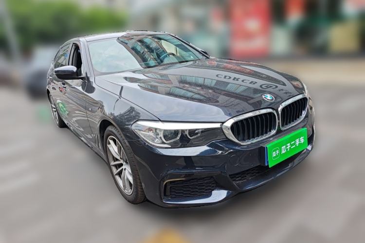 Used BMW 5 Series 2019 Restyled 525Li M Sport Package Front Right 45 Deg