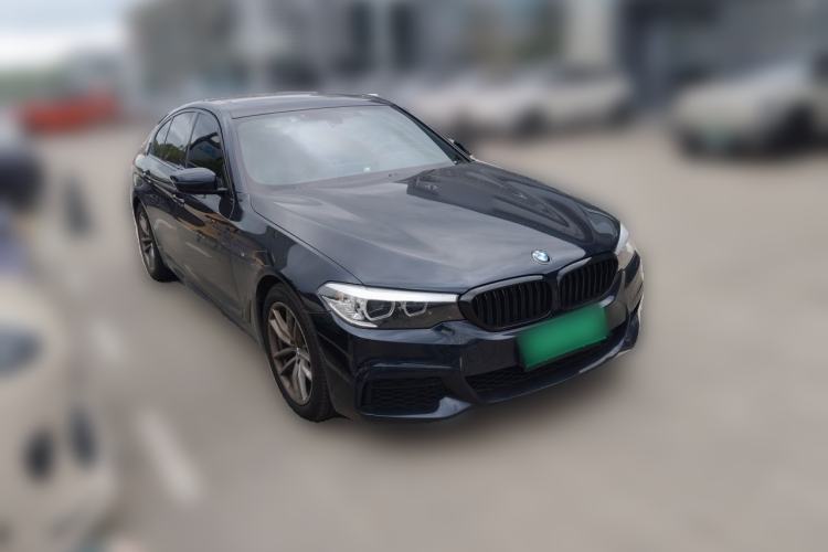 Used BMW 5 Series 2019 525i M Sport Package Front Right 45 Deg
