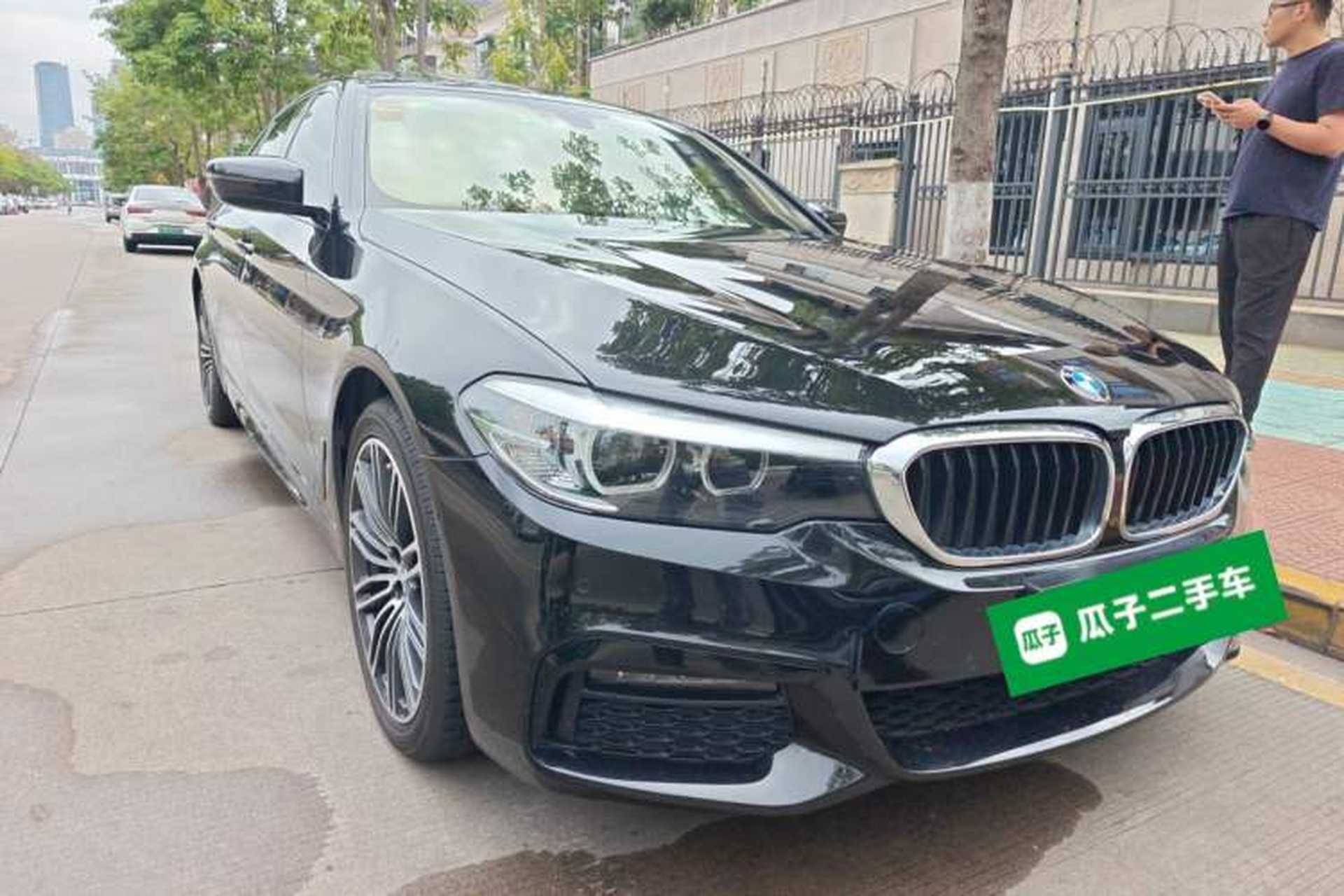 Used BMW 5 Series 2019 530Li Leading Model M Sport Package Front Right 45 Deg