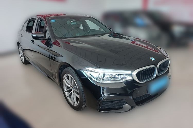 Used BMW 5 Series 2019 525Li M Sport Package Front Right 45 Deg