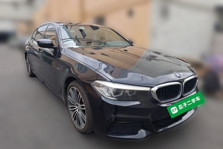Used BMW 5 Series 2019 530Li Leading Model M Sport Package Front Right 45 Deg