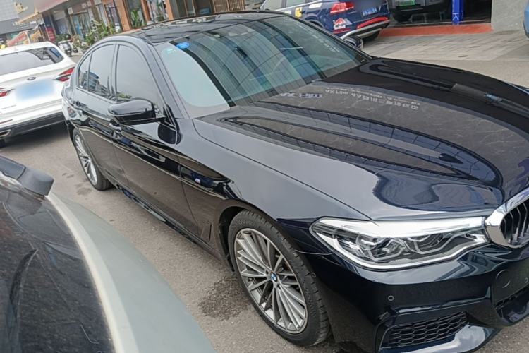 Used BMW 5 Series 2019 Facelifted 530i M Sport Package Front Right 45 Deg
