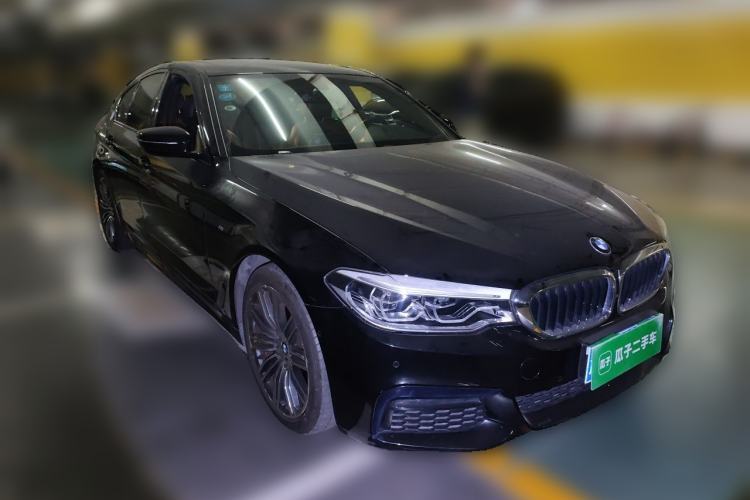 Used BMW 5 Series 2019 530i M Sport Package Front Right 45 Deg