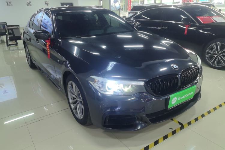 Used BMW 5 Series 2019 Restyled 525i M Sport Package Front Right 45 Deg