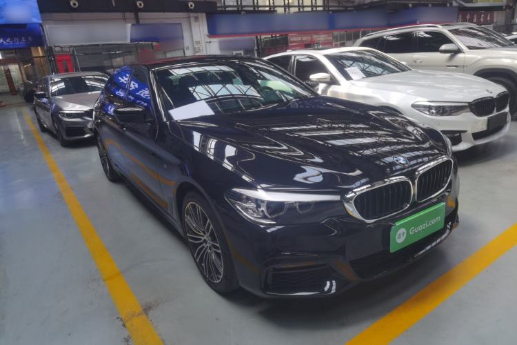 Used BMW 5 Series 2019 530Li Leading Model M Sport Package Front Right 45 Deg
