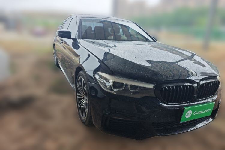 Used BMW 5 Series 2019 530Li Leading Model M Sport Package Front Right 45 Deg