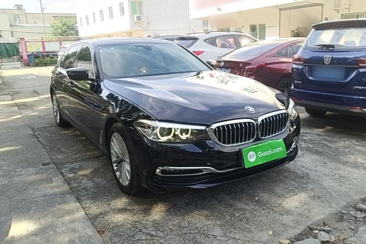 Used BMW 5 Series 2019 530Li Leading Model Luxury Package Front Right 45 Deg