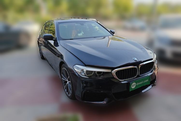 Used BMW 5 Series 2019 530Li Leading Model M Sport Package Front Right 45 Deg