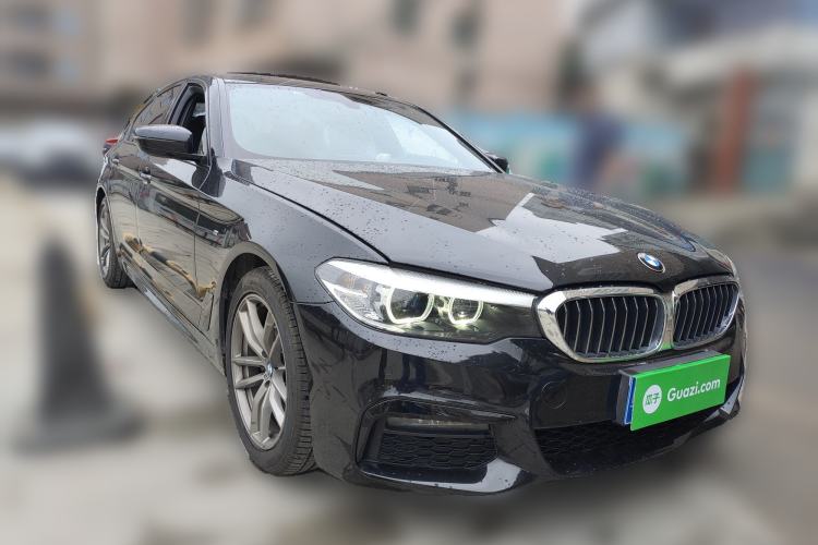 Used BMW 5 Series 2019 525i M Sport Package Front Right 45 Deg