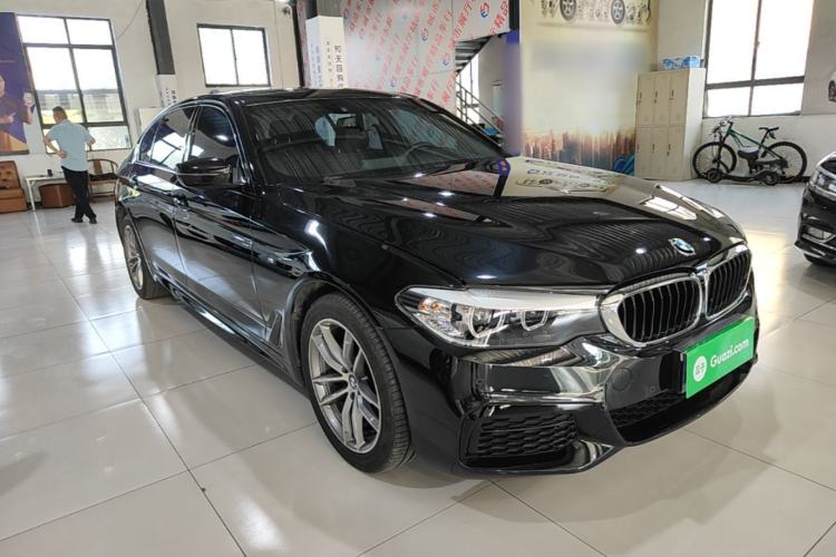 Used BMW 5 Series 2019 Restyled 525Li M Sport Package Front Right 45 Deg