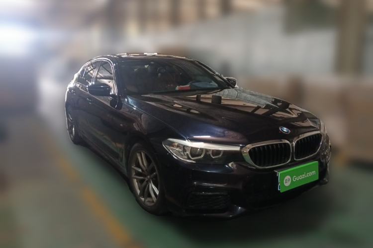Used BMW 5 Series 2019 525i M Sport Package Front Right 45 Deg