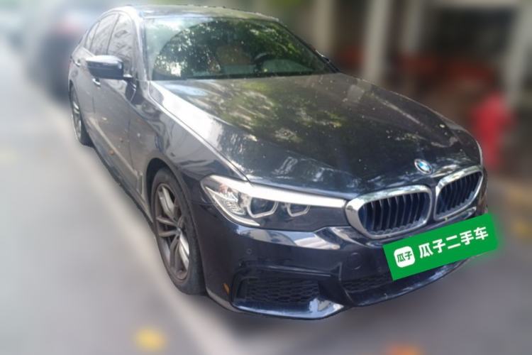 Used BMW 5 Series 2019 525i M Sport Package Front Right 45 Deg