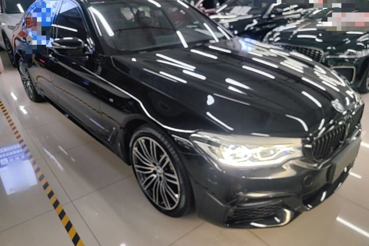 Used BMW 5 Series 2019 530Li Luxury Edition M Sport Package Front Right 45 Deg